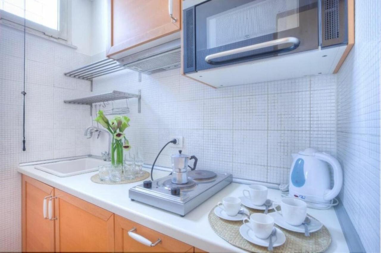 Bed and Breakfast Penna Relais Al Corso Roma Esterno foto