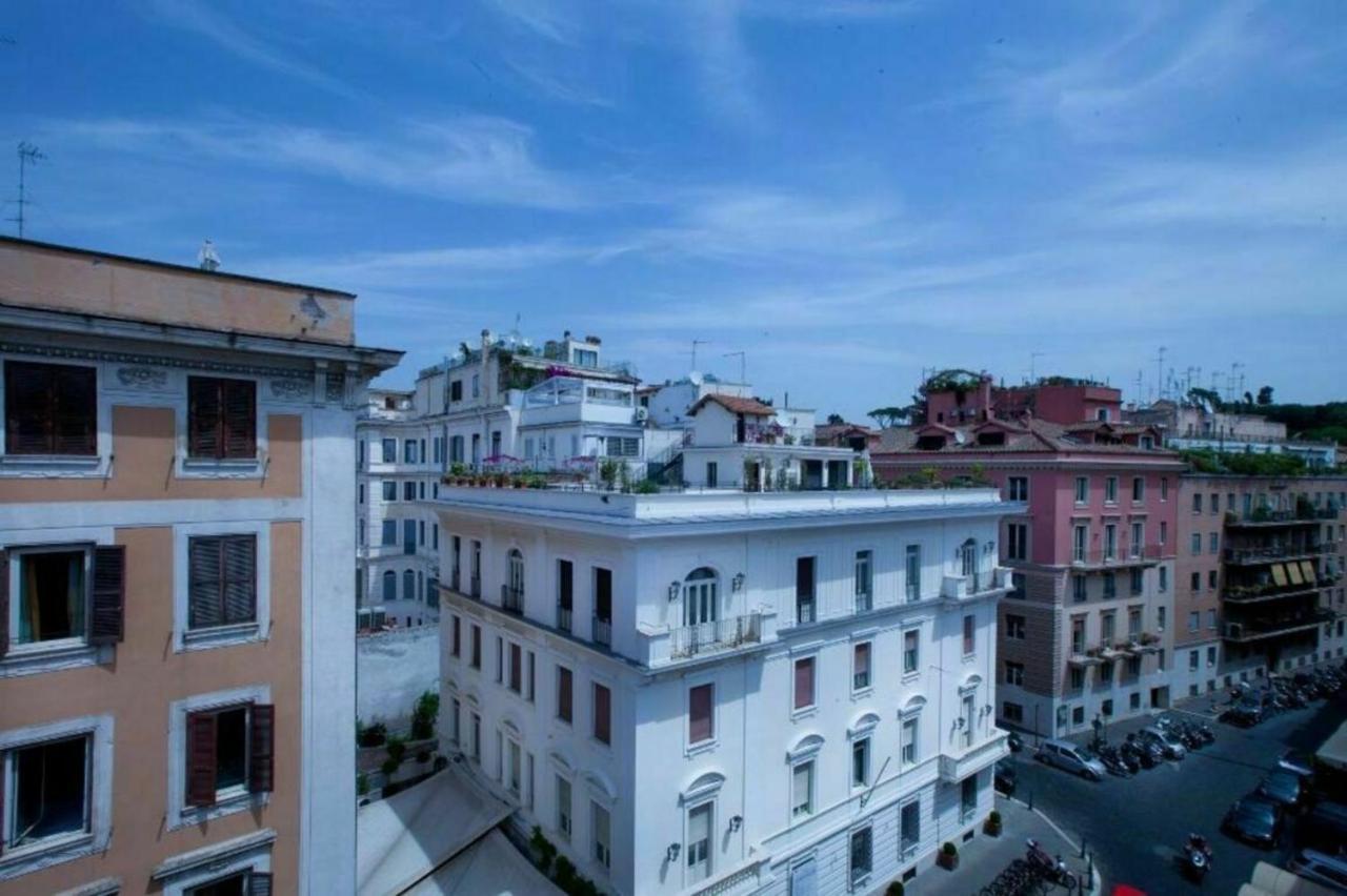 Bed and Breakfast Penna Relais Al Corso Roma Esterno foto